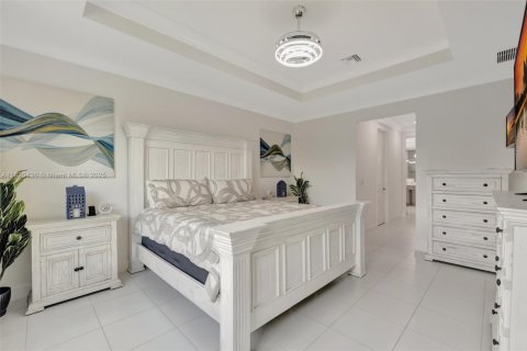 House in Port St. Lucie, Florida 4 bedrooms, 219.06 sq.m. № 1794709 - photo 21