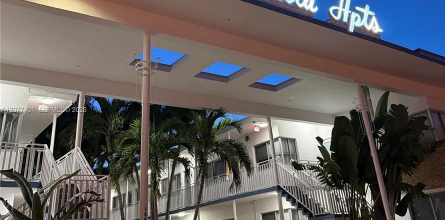 Condo à Miami Beach, Floride, 1 chambre № 2319705