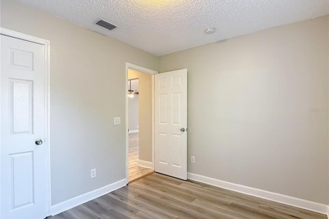 Casa en venta en Valrico, Florida, 4 dormitorios, 138.98 m2 № 2224928 - foto 30
