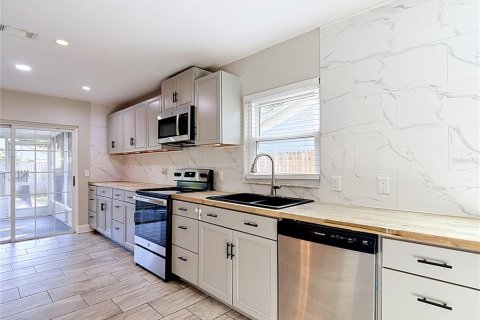 Casa en venta en Valrico, Florida, 4 dormitorios, 138.98 m2 № 2224928 - foto 14