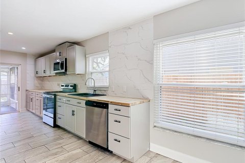Casa en venta en Valrico, Florida, 4 dormitorios, 138.98 m2 № 2224928 - foto 15