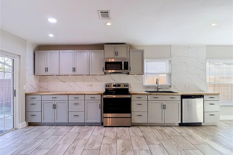 Casa en venta en Valrico, Florida, 4 dormitorios, 138.98 m2 № 2224928 - foto 13