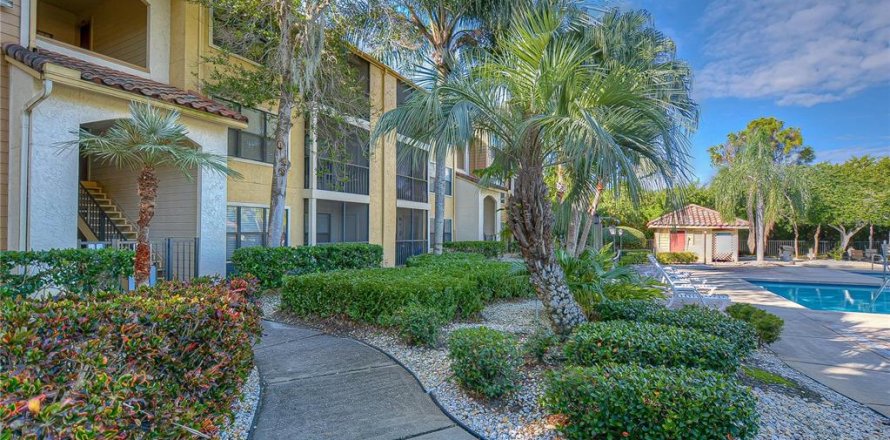 Condo à Saint Petersburg, Floride, 1 chambre  № 2211859