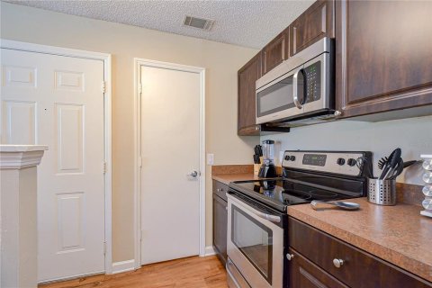 Copropriété à louer à Saint Petersburg, Floride: 1 chambre, 57.23 m2 № 2211859 - photo 10