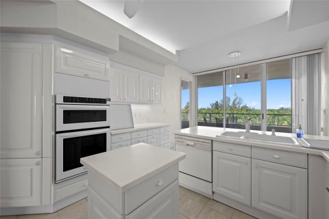 Condo in Longboat Key, Florida, 3 bedrooms  № 2222259 - photo 19