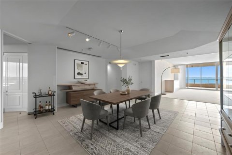 Condo in Longboat Key, Florida, 3 bedrooms  № 2222259 - photo 17