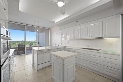 Condo in Longboat Key, Florida, 3 bedrooms  № 2222259 - photo 22