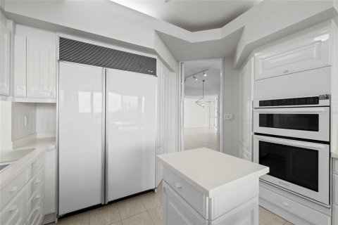 Condo in Longboat Key, Florida, 3 bedrooms  № 2222259 - photo 18