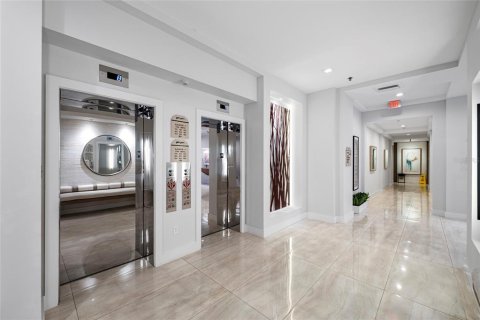 Condo in Longboat Key, Florida, 3 bedrooms  № 2222259 - photo 5
