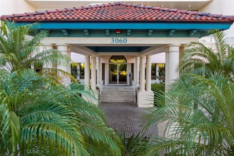 Condo in Longboat Key, Florida, 3 bedrooms  № 2222259 - photo 3