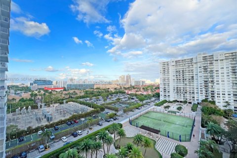Condominio en venta en Aventura, Florida, 1 dormitorio, 99.03 m2 № 1997068 - foto 20