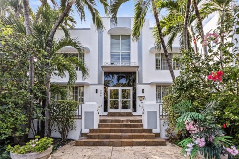 Studio à Condo à Miami Beach, Floride  № 2010783