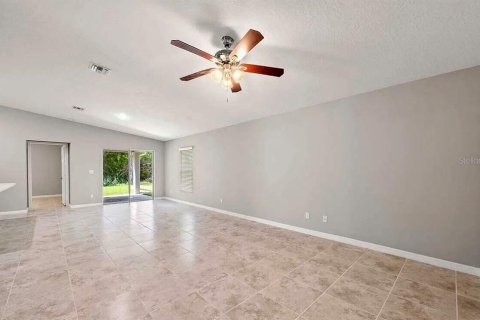 Casa en alquiler en Palm Bay, Florida, 4 dormitorios, 170.29 m2 № 1885432 - foto 5