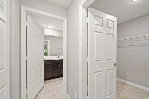 Casa en alquiler en Palm Bay, Florida, 4 dormitorios, 170.29 m2 № 1885432 - foto 13