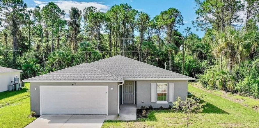 House in Palm Bay, Florida 4 bedrooms, 170.29 sq.m. № 1885432
