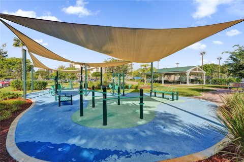 Condo in Pembroke Pines, Florida, 1 bedroom  № 1953983 - photo 24