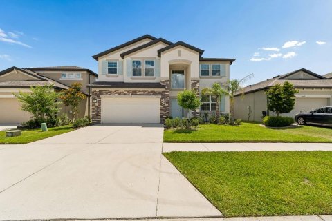 House in Tampa, Florida 5 bedrooms, 331.29 sq.m. № 2124638 - photo 2