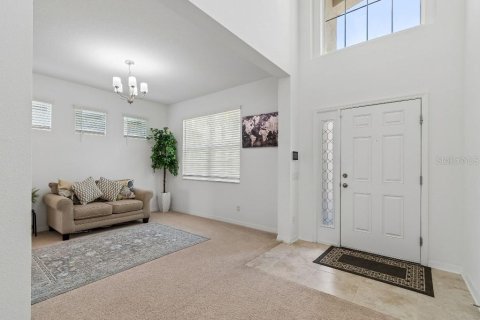 House in Tampa, Florida 5 bedrooms, 331.29 sq.m. № 2124638 - photo 7