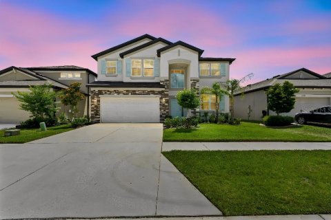 House in Tampa, Florida 5 bedrooms, 331.29 sq.m. № 2124638 - photo 5