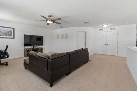 House in Tampa, Florida 5 bedrooms, 331.29 sq.m. № 2124638 - photo 25
