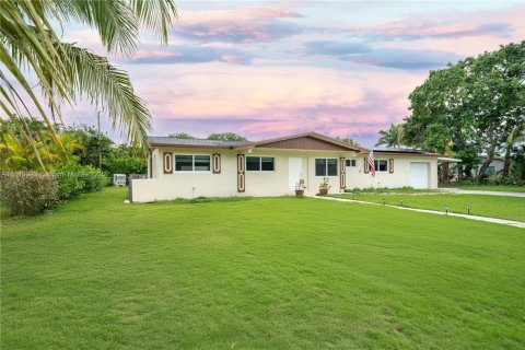 House in Homestead, Florida 4 bedrooms, 167.22 sq.m. № 1836134 - photo 2