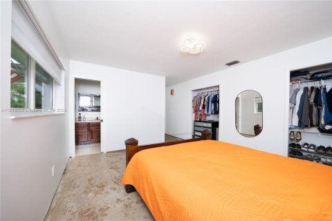 House in Homestead, Florida 4 bedrooms, 167.22 sq.m. № 1836134 - photo 22