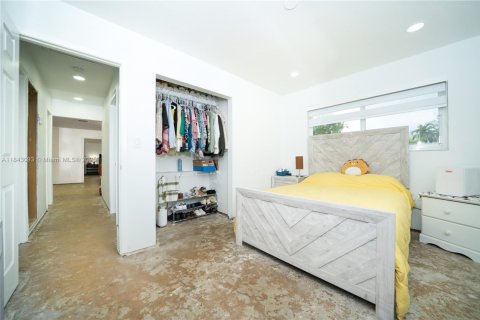 House in Homestead, Florida 4 bedrooms, 167.22 sq.m. № 1836134 - photo 15