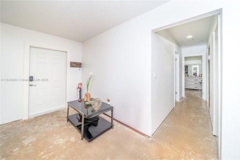 House in Homestead, Florida 4 bedrooms, 167.22 sq.m. № 1836134 - photo 11