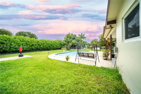 House in Homestead, Florida 4 bedrooms, 167.22 sq.m. № 1836134 - photo 5
