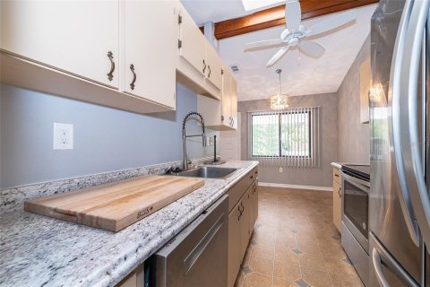 Touwnhouse à vendre à Leesburg, Floride: 2 chambres, 112.23 m2 № 1578816 - photo 11