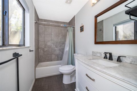 Touwnhouse à vendre à Leesburg, Floride: 2 chambres, 112.23 m2 № 1578816 - photo 18