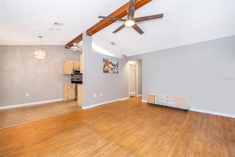 Touwnhouse à vendre à Leesburg, Floride: 2 chambres, 112.23 m2 № 1578816 - photo 4