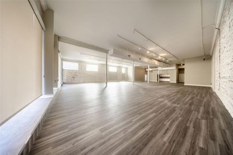 Immobilier commercial à vendre à Sanford, Floride: 742.01 m2 № 2384368 - photo 11