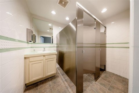 Immobilier commercial à vendre à Sanford, Floride: 742.01 m2 № 2384368 - photo 19