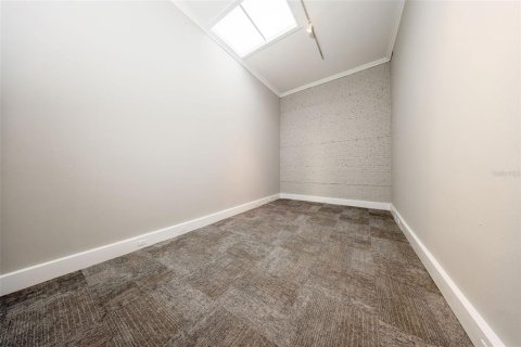 Immobilier commercial à vendre à Sanford, Floride: 742.01 m2 № 2384368 - photo 29