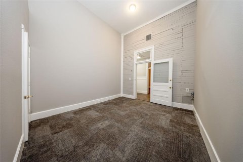 Immobilier commercial à vendre à Sanford, Floride: 742.01 m2 № 2384368 - photo 28