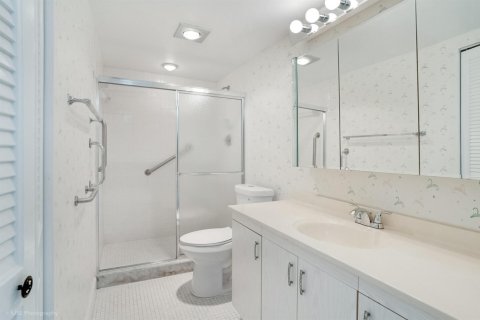 Condo in Coconut Creek, Florida, 2 bedrooms  № 2184641 - photo 2
