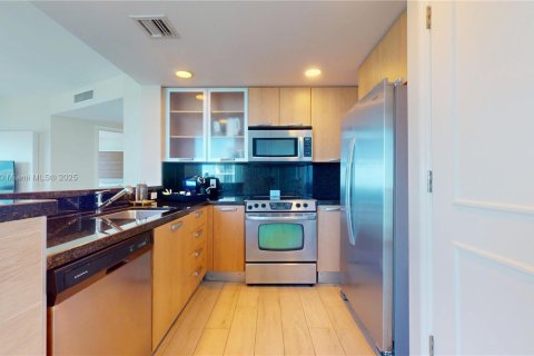Hotel in Fort Lauderdale, Florida 1 bedroom, 95.5 sq.m. № 2154442 - photo 7
