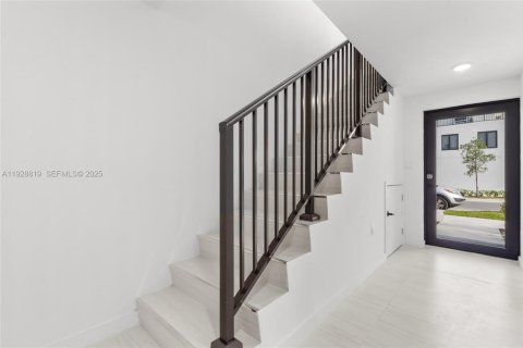 Снять в аренду кондоминиум в Хомстед, Флорида 3 спальни, 120.77м2, № 1987343 - фото 22