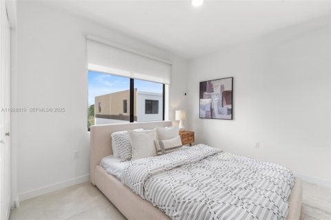 Снять в аренду кондоминиум в Хомстед, Флорида 3 спальни, 120.77м2, № 1987343 - фото 15