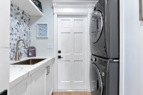 Villa ou maison à vendre à Lighthouse Point, Floride: 5 chambres, 383.41 m2 № 2064811 - photo 21