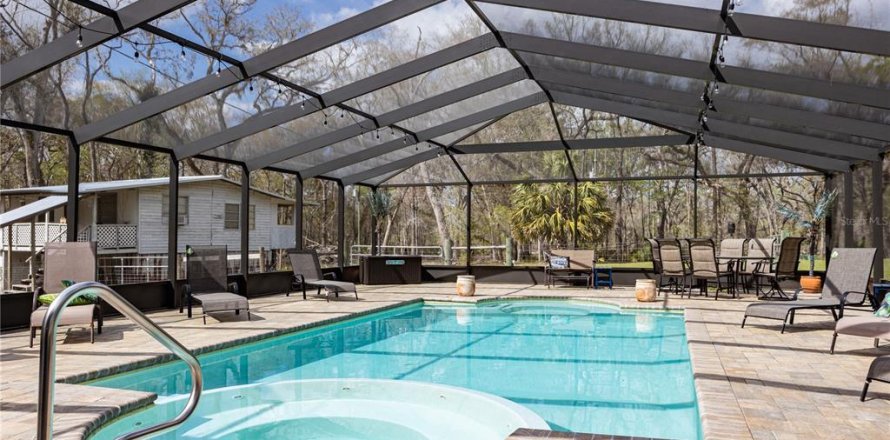 Villa ou maison à Branford, Floride 3 chambres, 139.73 m2 № 1719402