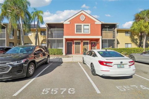 Condominio en venta en Tampa, Florida, 1 dormitorio, 79.52 m2 № 1621022 - foto 1