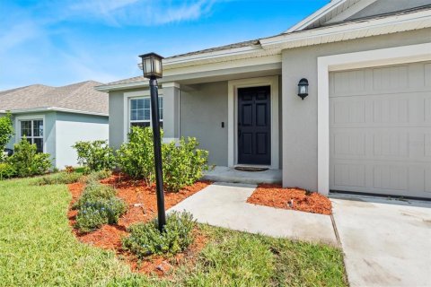 House in Lakeland, Florida 4 bedrooms, 180.23 sq.m. № 1800450 - photo 3