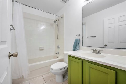 House in Sunrise, Florida 3 bedrooms, 168.62 sq.m. № 2087008 - photo 26