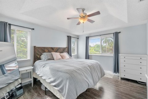 House in Sunrise, Florida 3 bedrooms, 168.62 sq.m. № 2087008 - photo 28