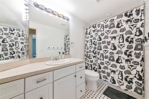 House in Venice, Florida 4 bedrooms, 182.55 sq.m. № 1746326 - photo 20