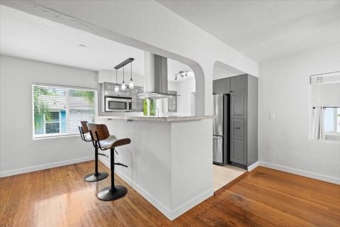 Casa en alquiler en Fort Lauderdale, Florida, 2 dormitorios, 147.81 m2 № 2187559 - foto 8