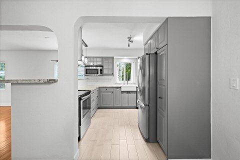 Casa en alquiler en Fort Lauderdale, Florida, 2 dormitorios, 147.81 m2 № 2187559 - foto 9