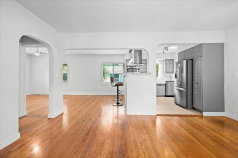 Casa en alquiler en Fort Lauderdale, Florida, 2 dormitorios, 147.81 m2 № 2187559 - foto 5